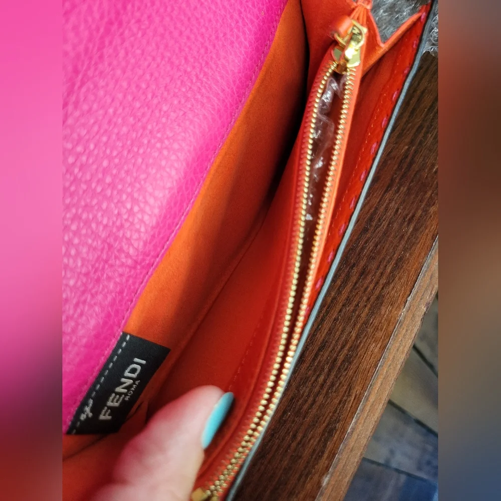 Fendi Peekaboo Selleria Pink Wallet - Picture 13 of 15